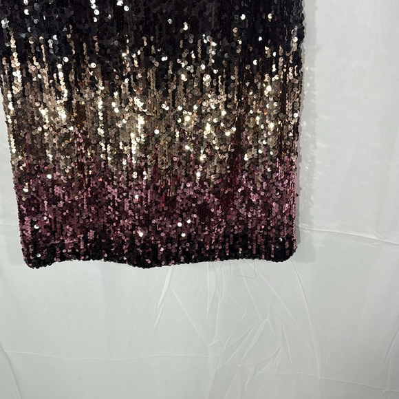 Venus Sequin Ombre Dress Size Medium - Picture 8 of 8